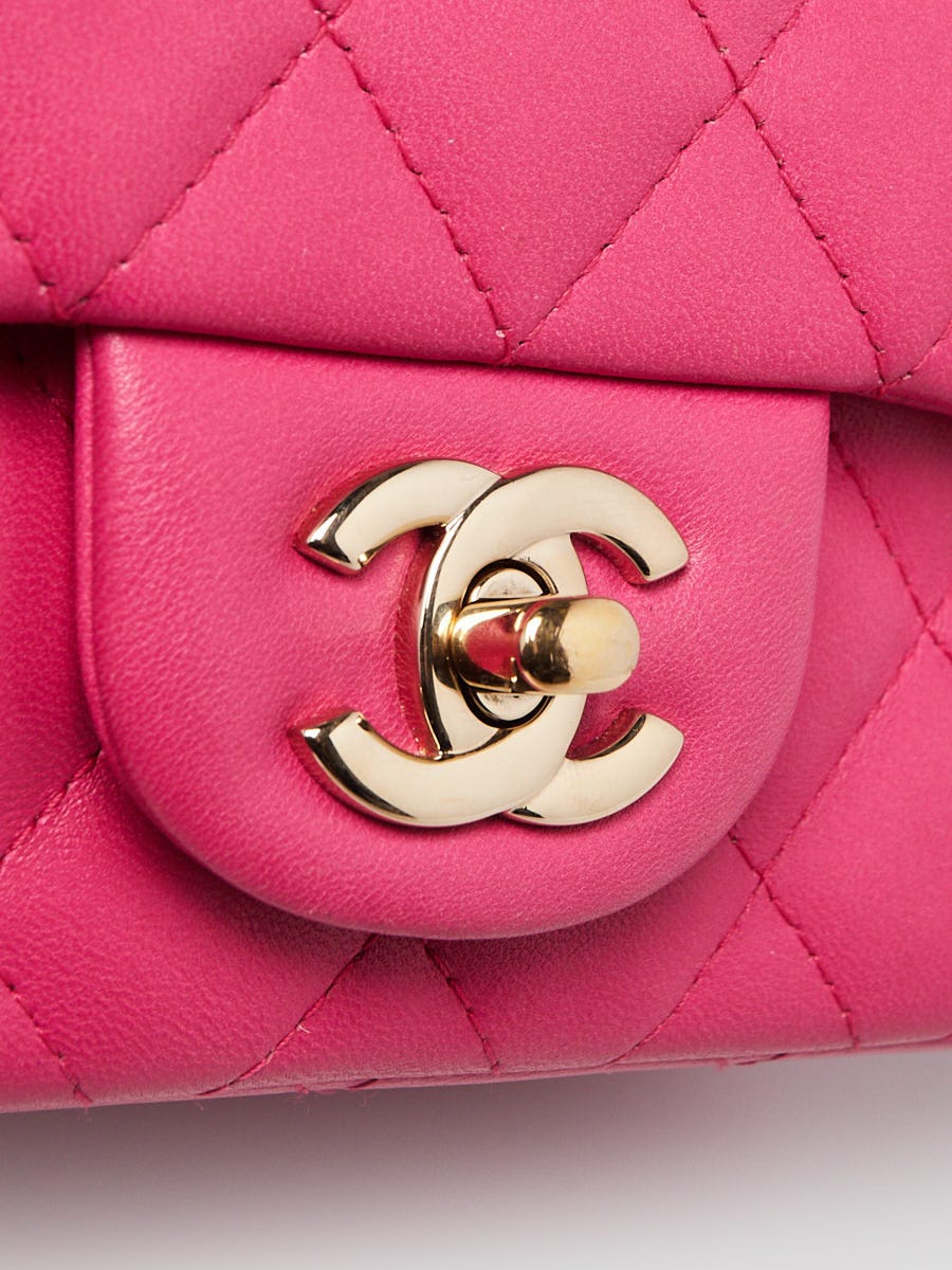 chanel medallion tote outfit