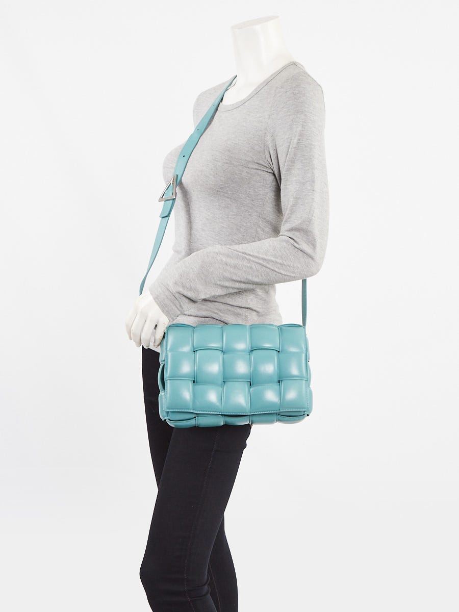 【ゆうち】BOTTEGA VENETA Bottega Veneta Teal Nappa Leather Maxi Weave Padded Cassette Bag