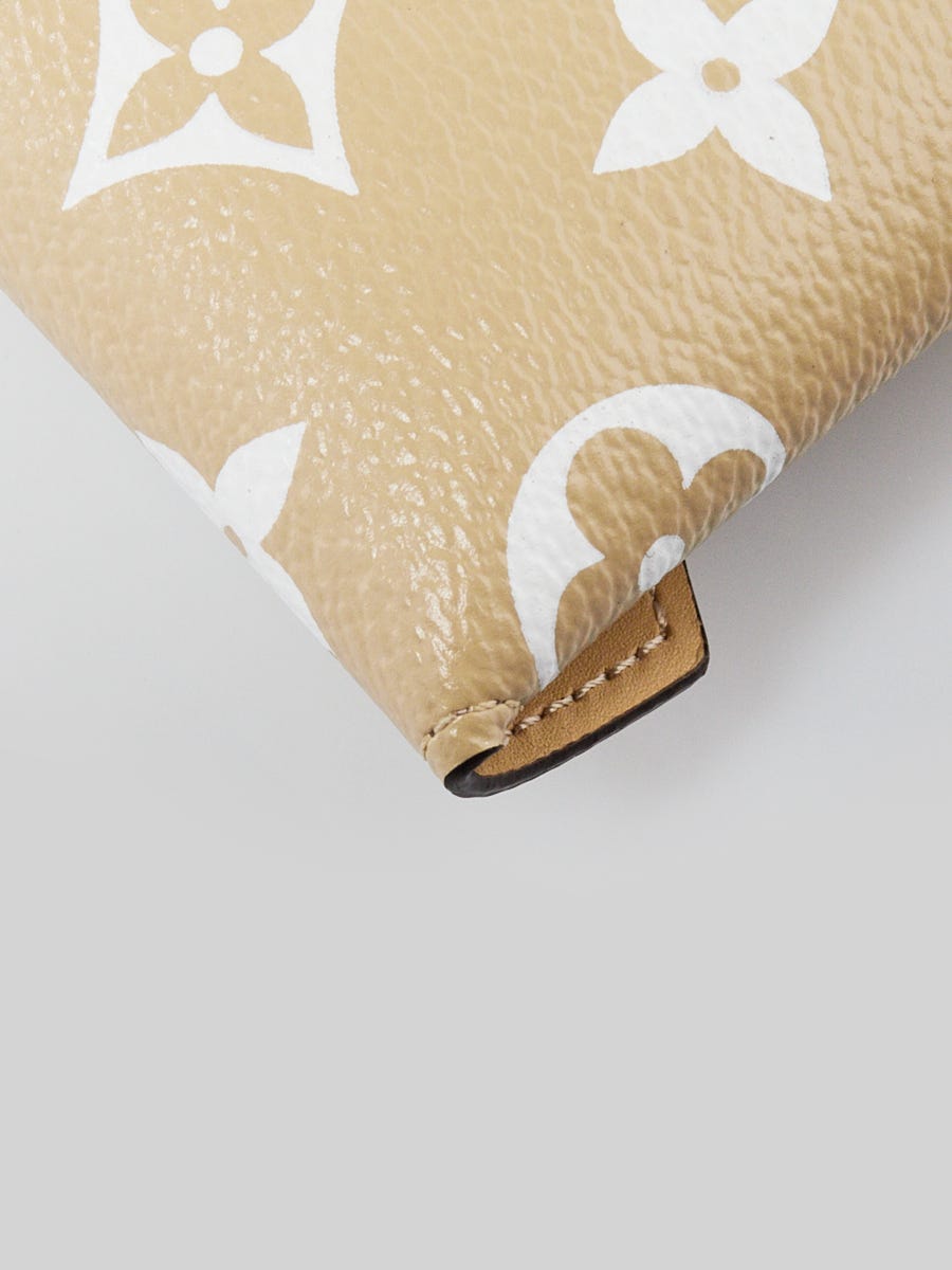Louis Vuitton Beige Monogram Canvas Kirigami Medium Envelope Pochette -  Yoogi's Closet