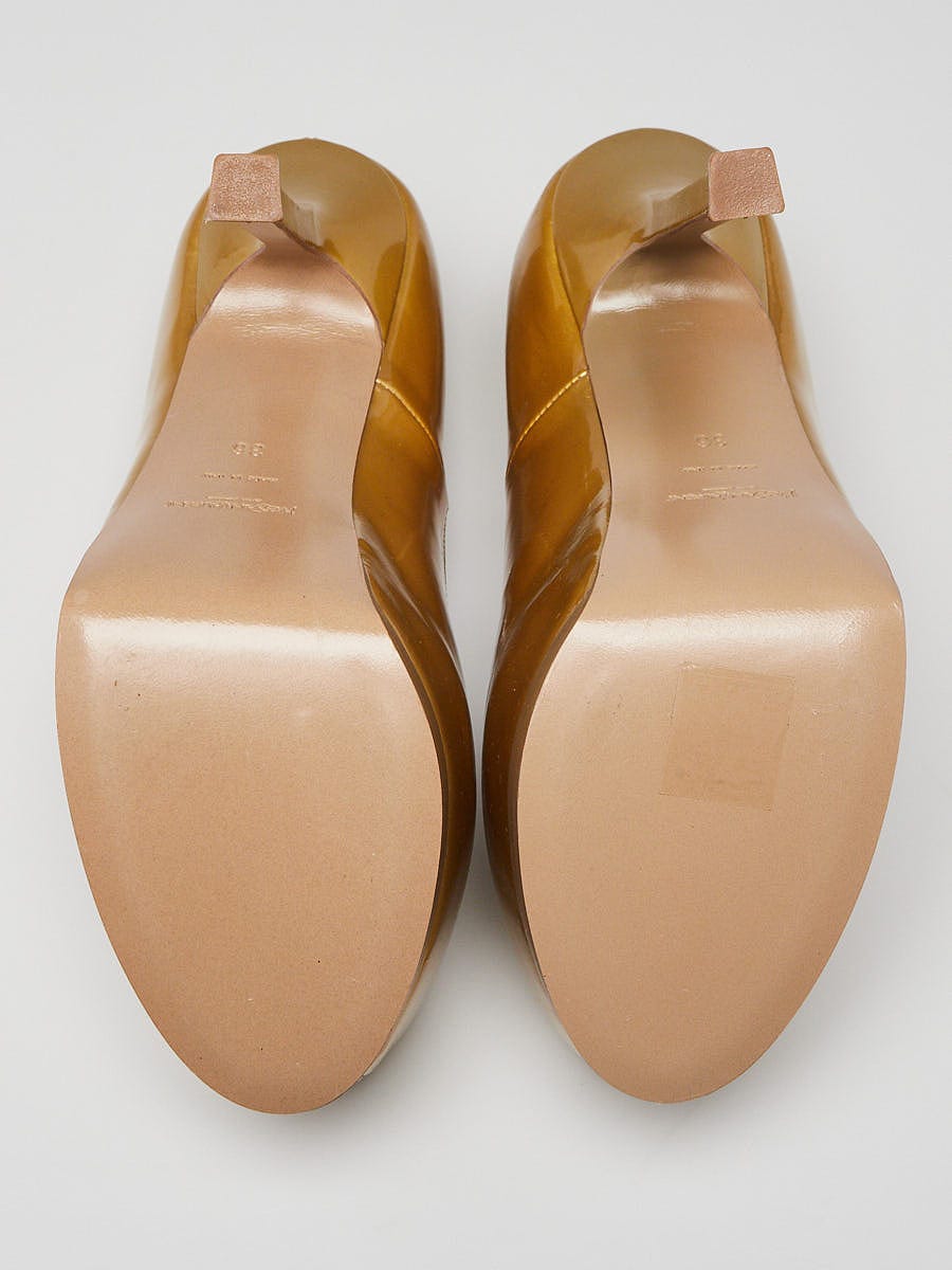 Yves Saint Laurent Gold Patent Leather Tribtoo Platform Pumps Size 5.5/36