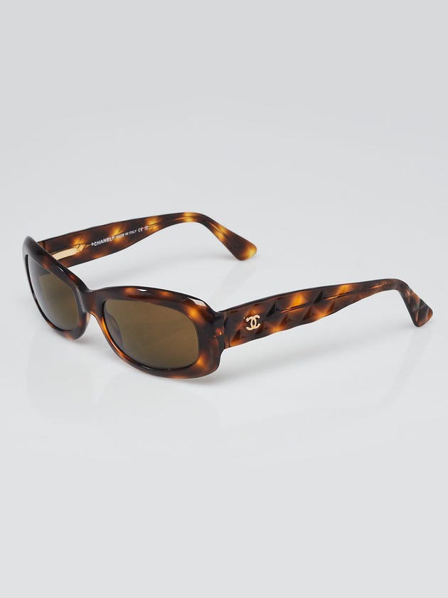 Chanel Black Tortoise Shell Quilted Acetate CC Logo Sunglasses-5094