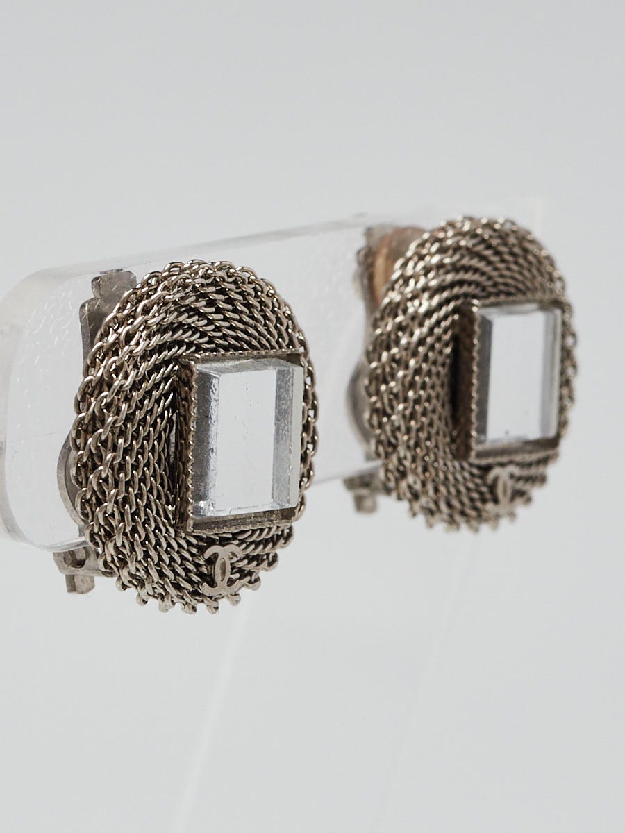 Chanel Silver Metal Chain Mirror Clip-on Earrings | Yoogi's Closet