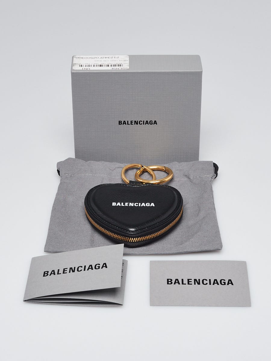【BALENCIAGA】Heart Charm Key Ring/追跡+関税+全国送料込み Balenciaga Black Leather Heart Key Ring and Bag Charm