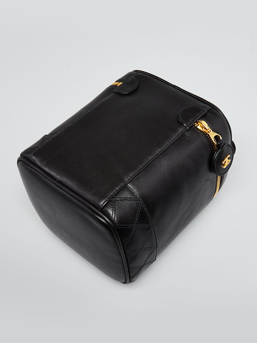 Chanel REV Black Caviar Silver Classic Quilted CC Zipper Pouch O Case  Medium Bag