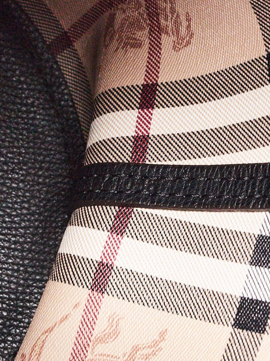 Burberry Black Pebbled Leather Lorne Bucket Bag | Yoogi's Closet