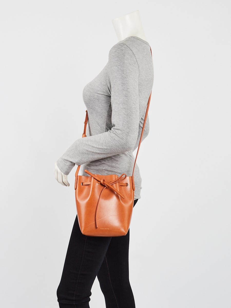 Mansur Gavriel Cammello/Rosa Vegetable Leather Mini Mini Bucket Bag