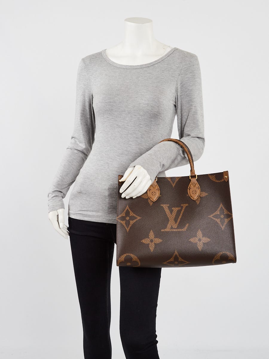 Louis Vuitton Monogram Giant Reverse Canvas Onthego MM Tote Bag - Yoogi's  Closet