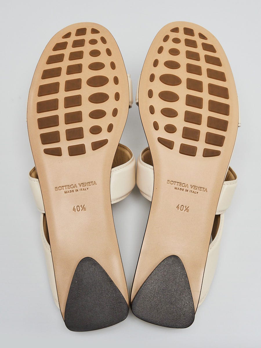Bottega Veneta Sea Salt Lambskin Leather The Band Flat