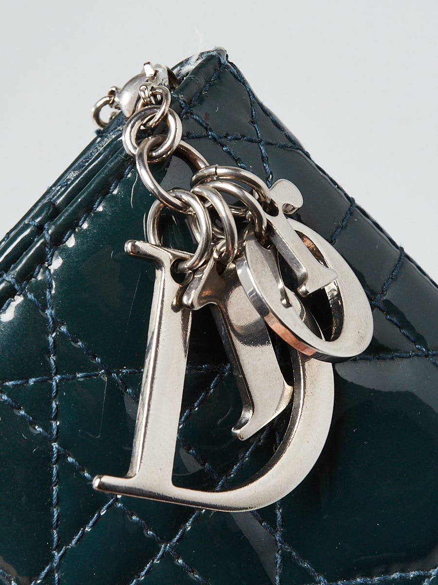 lady dior chain pouch outfit