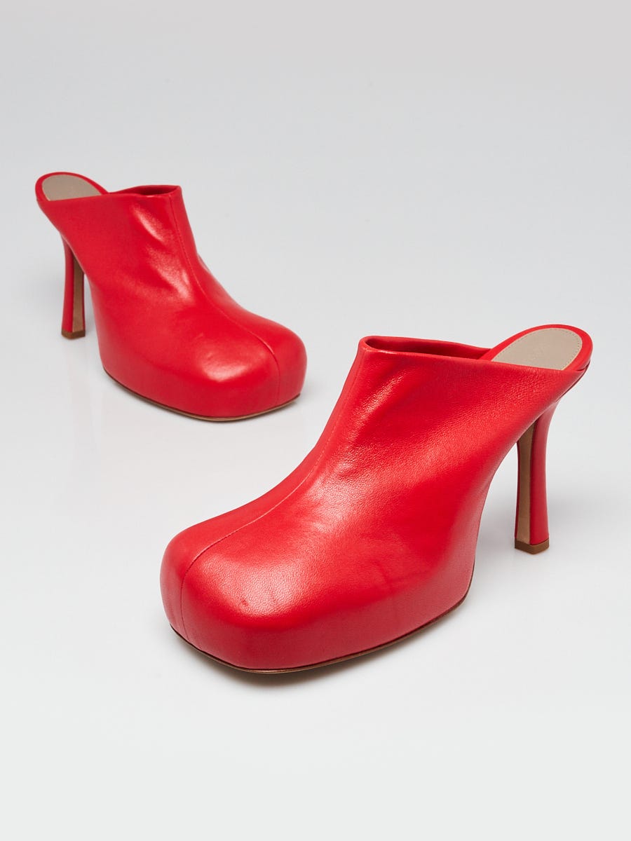 Bottega Veneta Red Leather Stretch The Bold Mule Heels Size 8.5/39