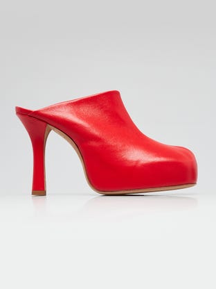 Louis Vuitton Red Patent Leather Studded Cap Toe Kitten Heel Pumps Size  7.5/38 - Yoogi's Closet