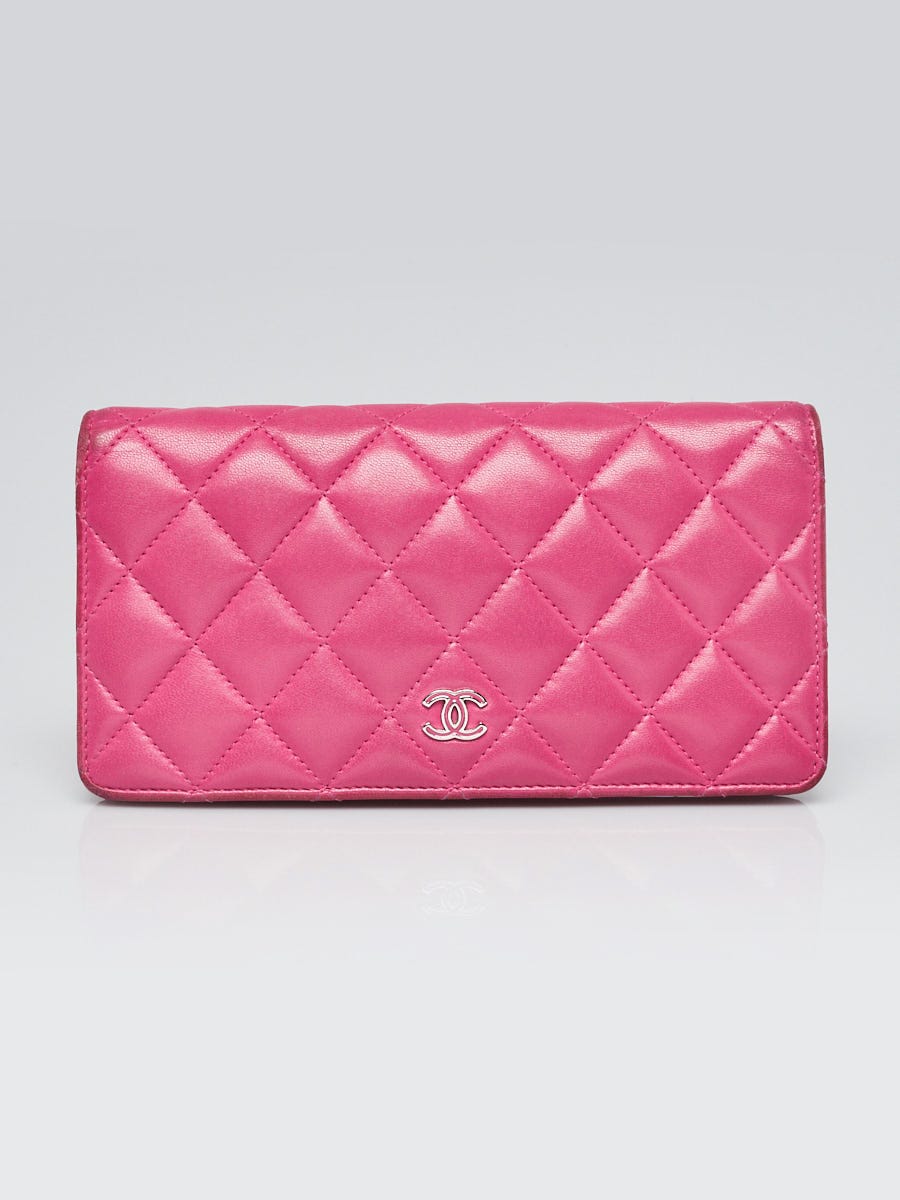 Chanel Black Quilted Patent Leather CC Zip Coin Purse - Yoogi's Closet