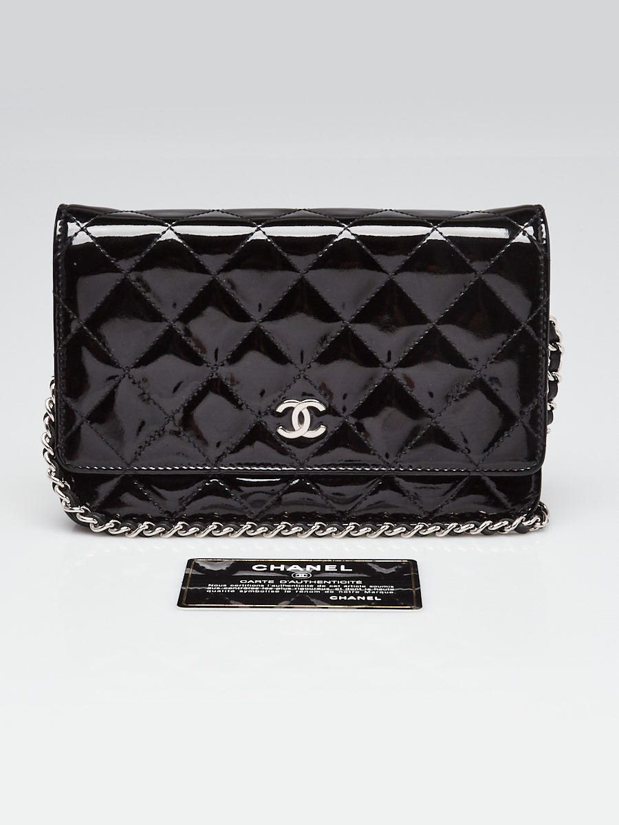 ショルダーバッグ・ポシェット × ヴィンテージ(中古) Chanel Camellia Charms Clutch with Chain Quilted Lambskin CHANEL Denim Quilted Camellia Sweetheart Clutch With Chain