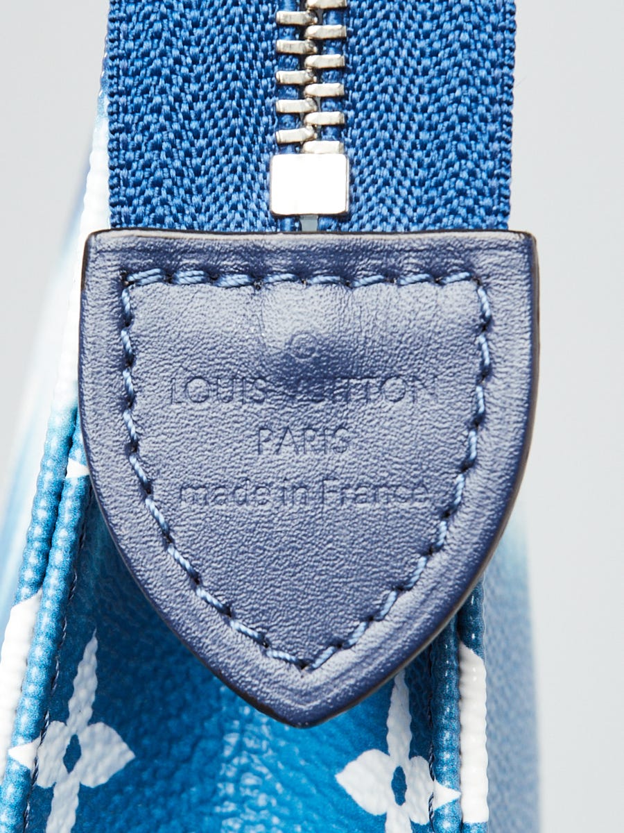 Louis Vuitton Limited Edition Blue Monogram Giant Canvas Escale