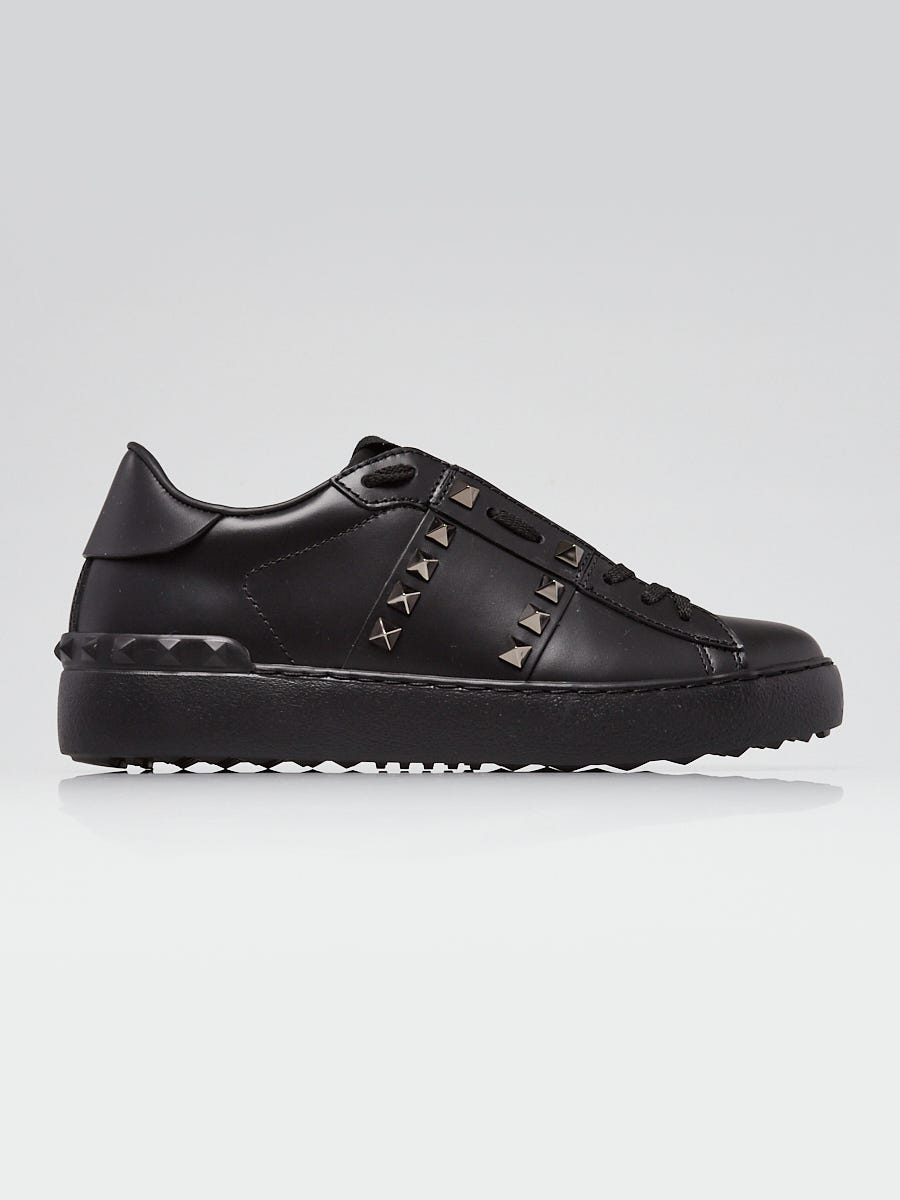Valentino sale deals