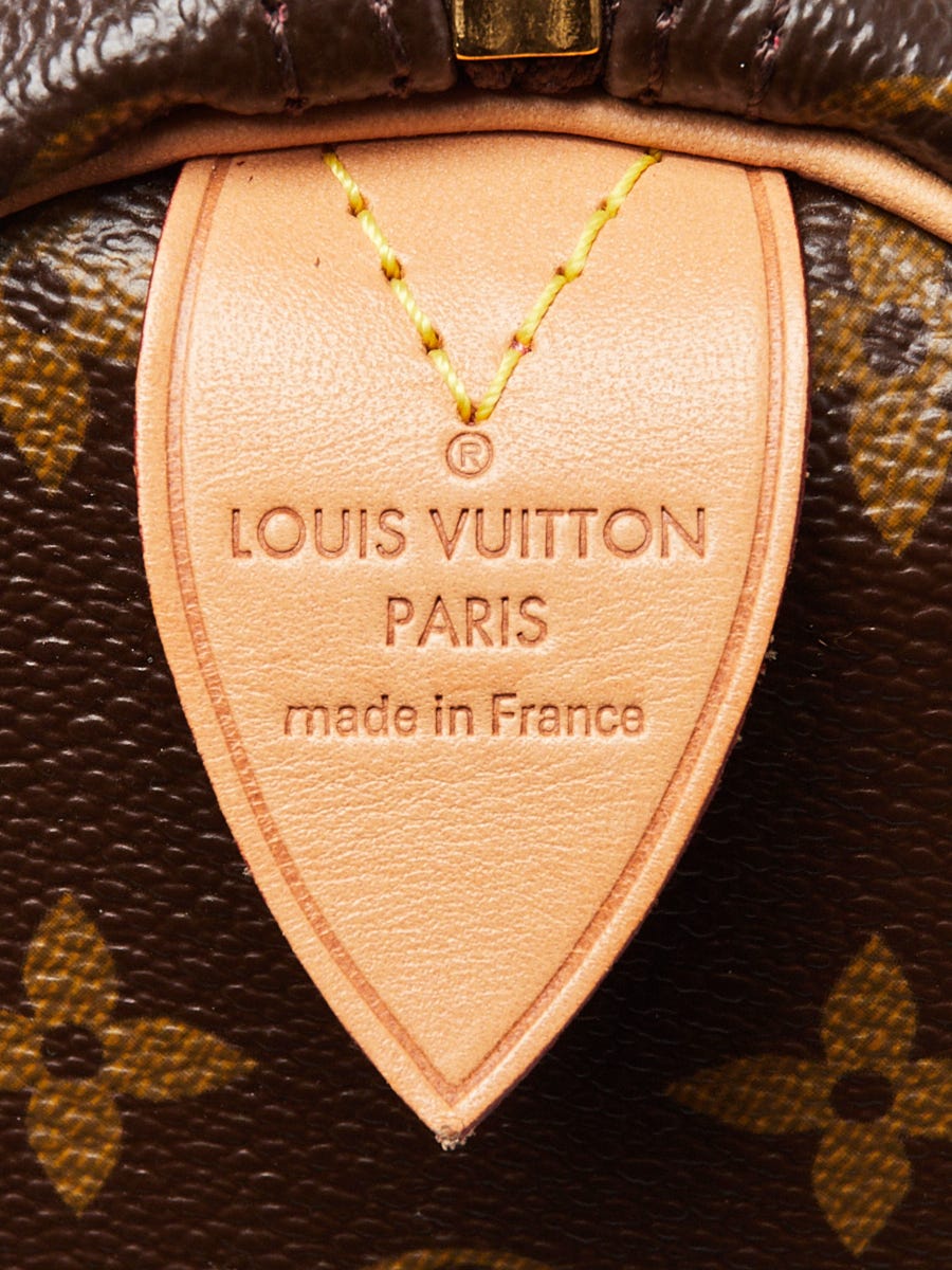 Volez Voguez Voyagez - Louis Vuitton catalogue, French version