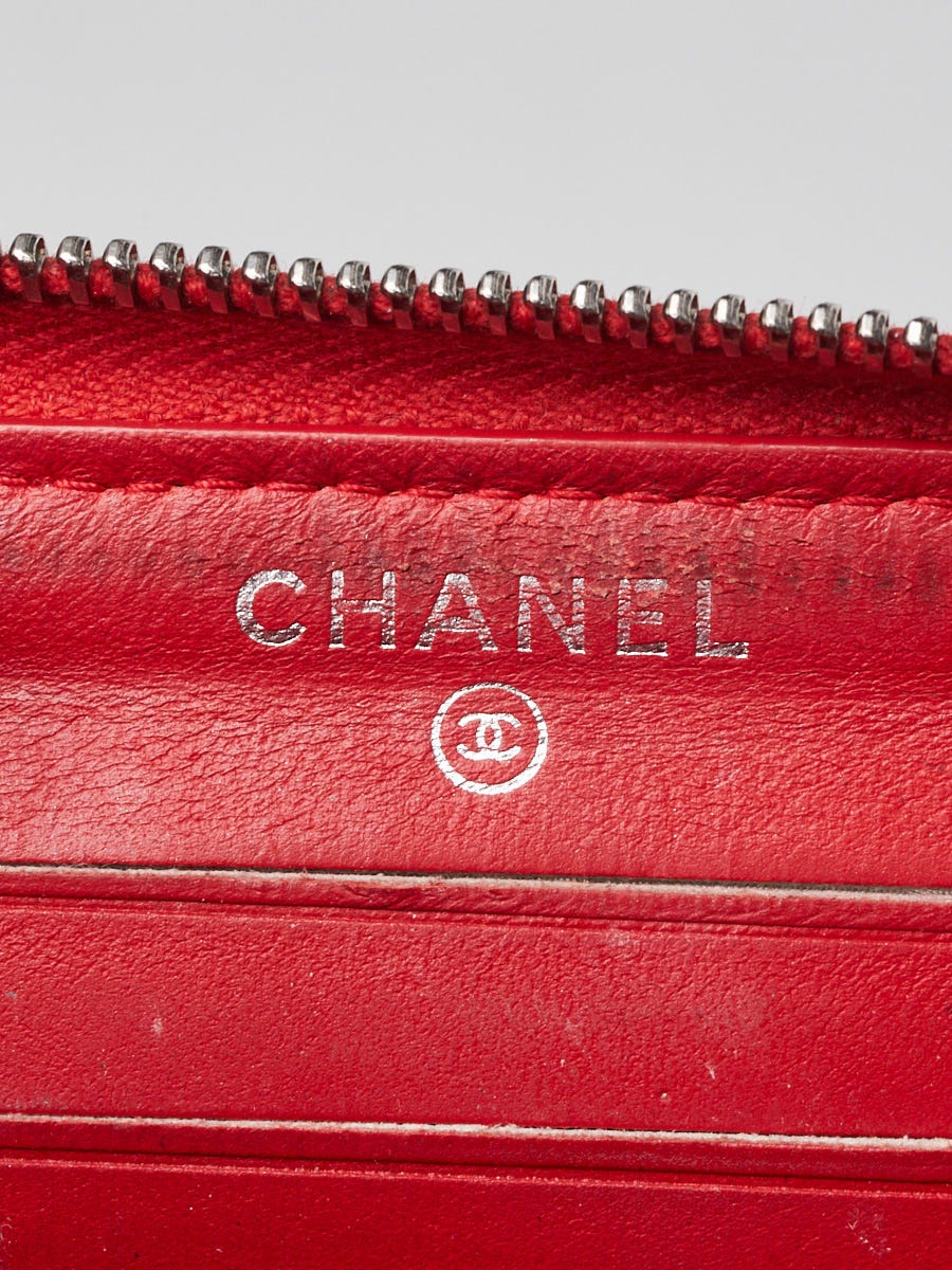 Chanel Red Chevron Quilted Leather Zippy Compact Wallet