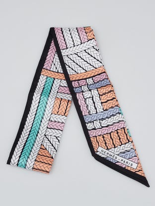 Black/Multicolor Tresses H Printed Silk Twilly