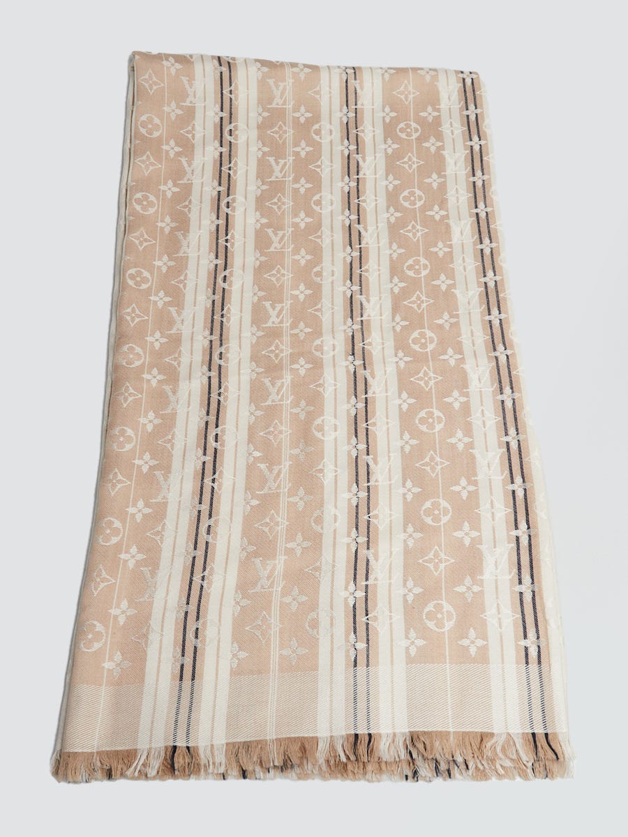 LOUIS VUITTON Monogram Classic Shawl Ivory Silk