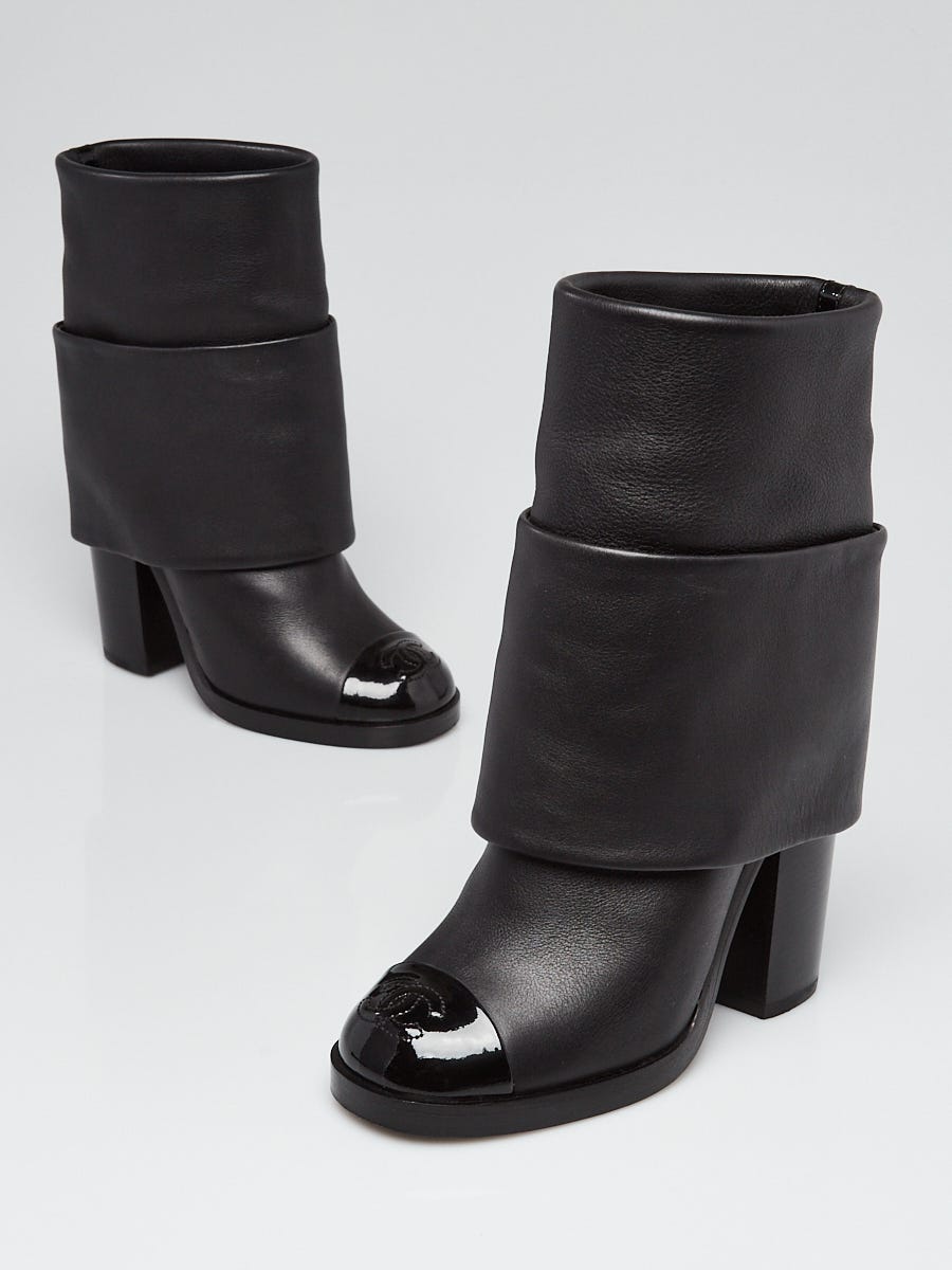 Chanel Black Leather Fold Over CC Ankle Boots Size 3.5/34