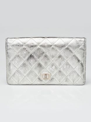 Silver Quilted Calfskin Leather 2.55 Reissue L Yen Wallet