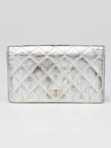 Chanel Silver Quilted Calfskin Leather 2.55 Reissue L Yen Wallet