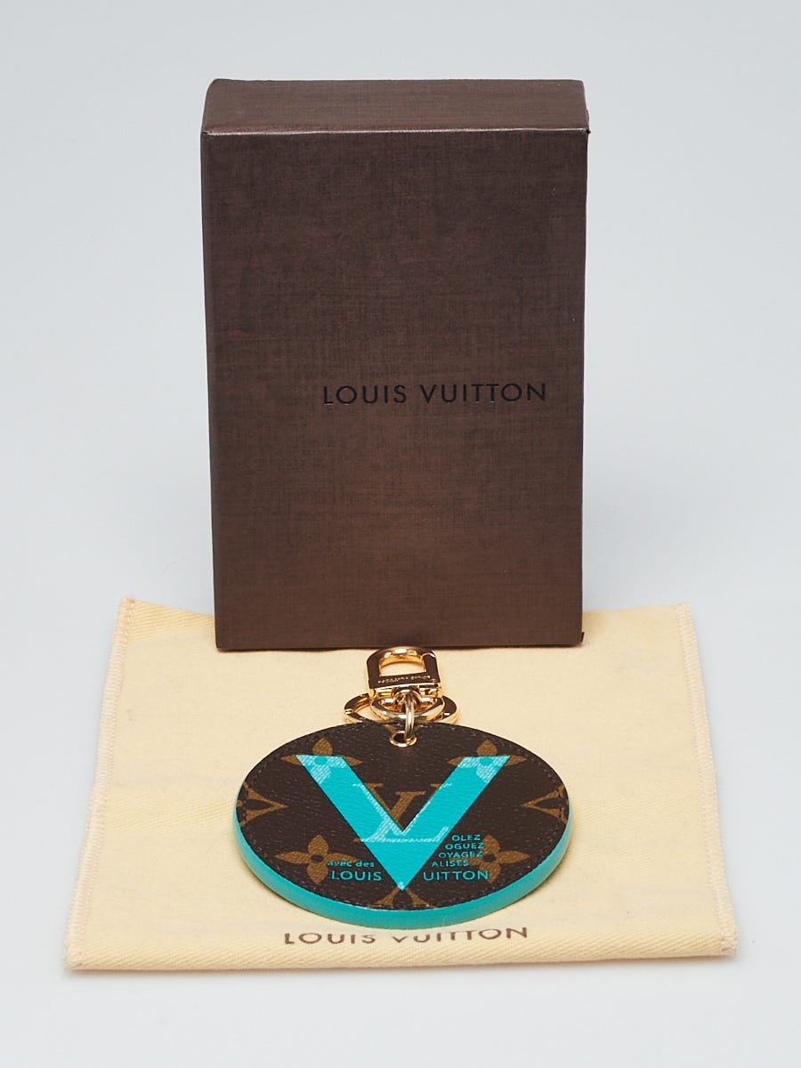 Louis Vuitton Limited Edition Monogram Canvas Evasion Key Holder and Bag  Charm - Yoogi's Closet