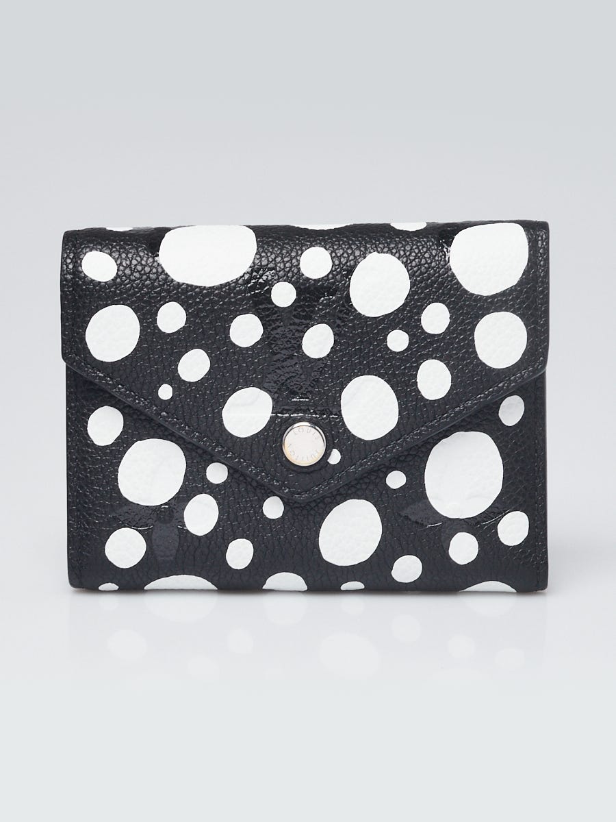 white and black louis vuittons wallet