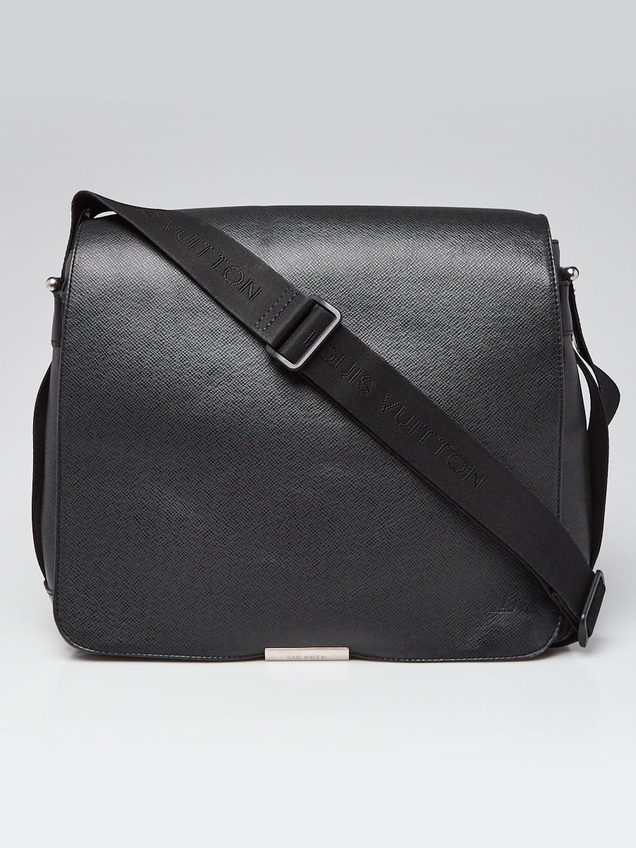 Louis Vuitton Black Taiga Leather Viktor Messenger Bag - Yoogi's
