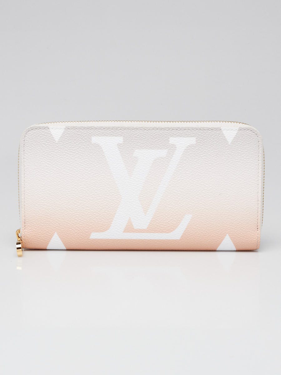 LOUIS VUITTON GIANT MONOGRAM BY THE POOL LARGE ZIPPY WALLET PINK PASTEL