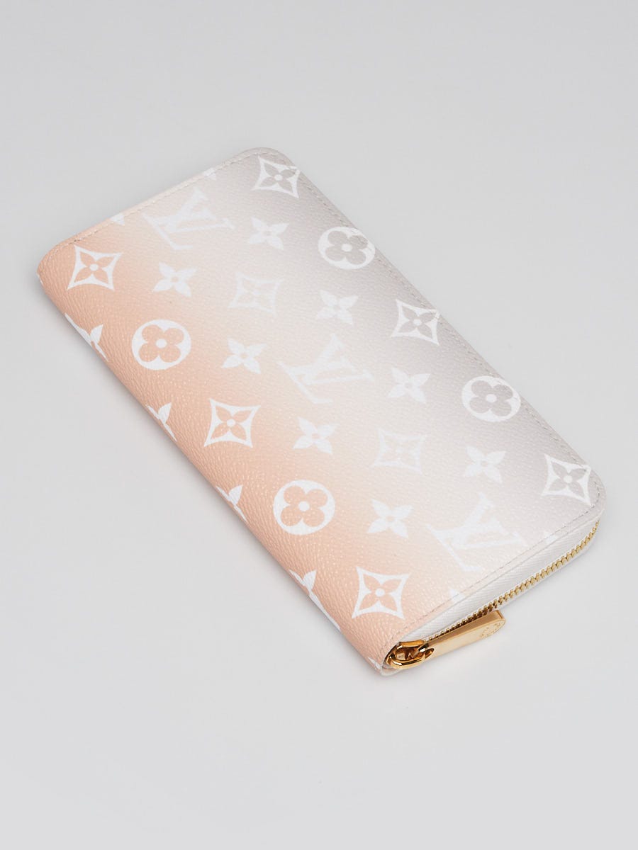 LOUIS VUITTON GIANT MONOGRAM BY THE POOL LARGE ZIPPY WALLET PINK PASTEL