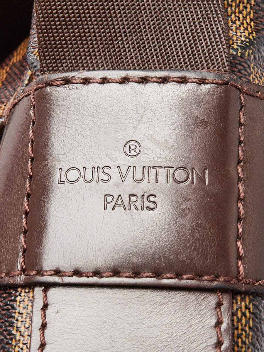Louis Vuitton - Authenticated District Bag - Synthetic Brown for Men, Very Good Condition