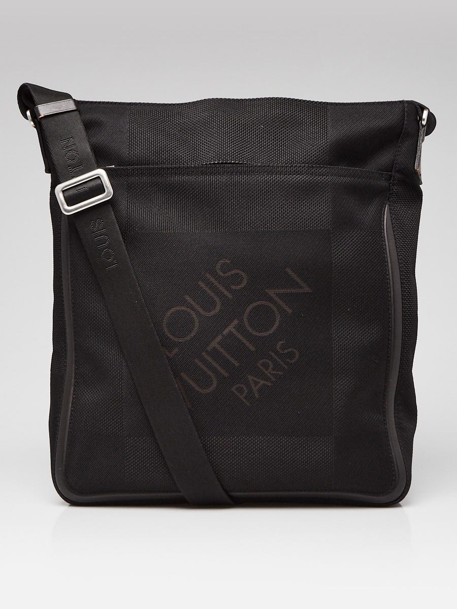 Authentic Used bags for sale- Yoogi's Closet  Louis vuitton handbags  crossbody, Louis vuitton crossbody bag, Louis vuitton