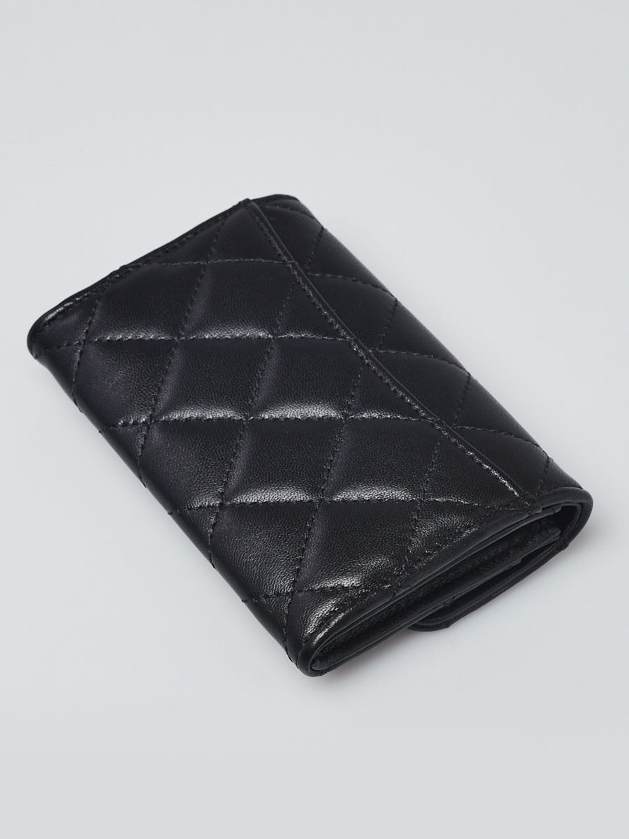 Chanel Black Quilted Leather Bifold Card Holder Chanel | The Luxury Closet