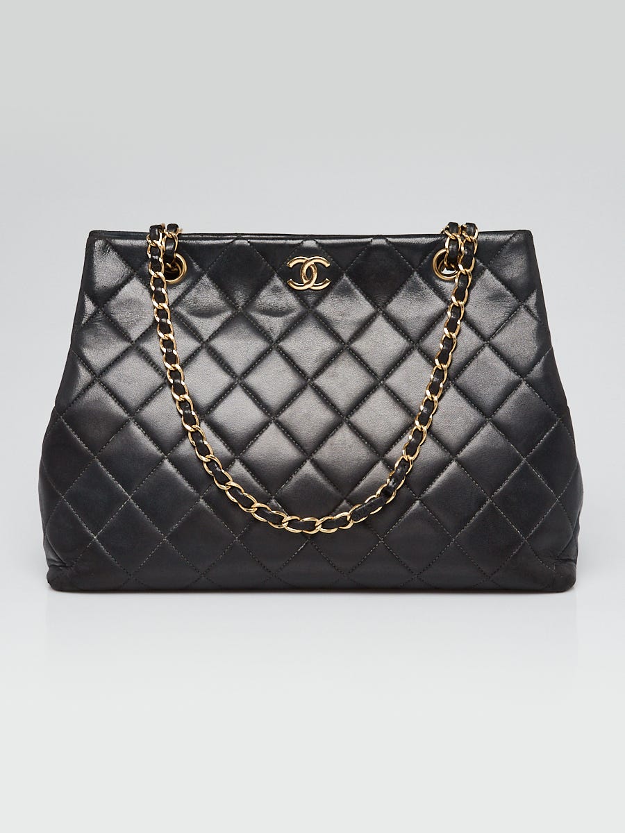 Chanel Black Quilted Lambskin Leather CC Chain Tote Bag - Yoogi's