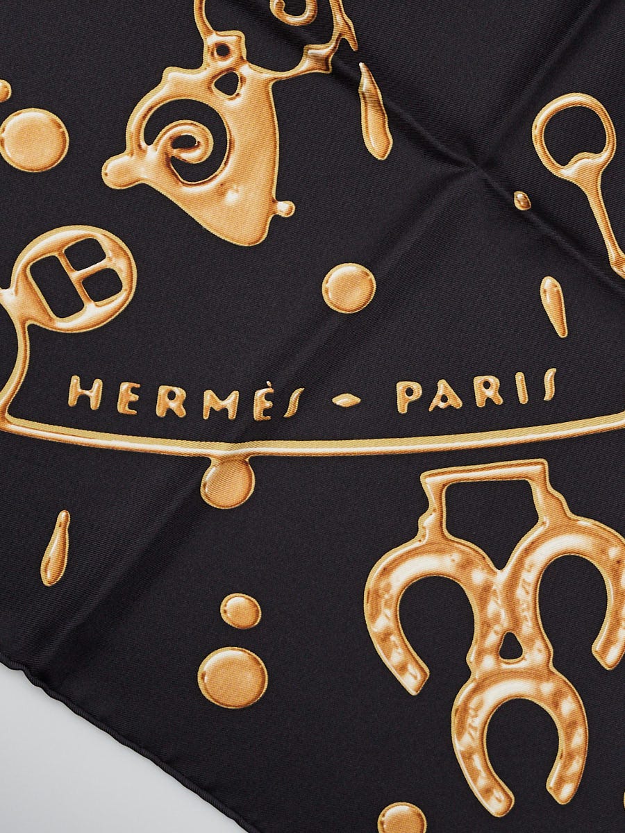Hermes 90cm Black/Gold Silk 'Cheval Fusion' Print Dimitri