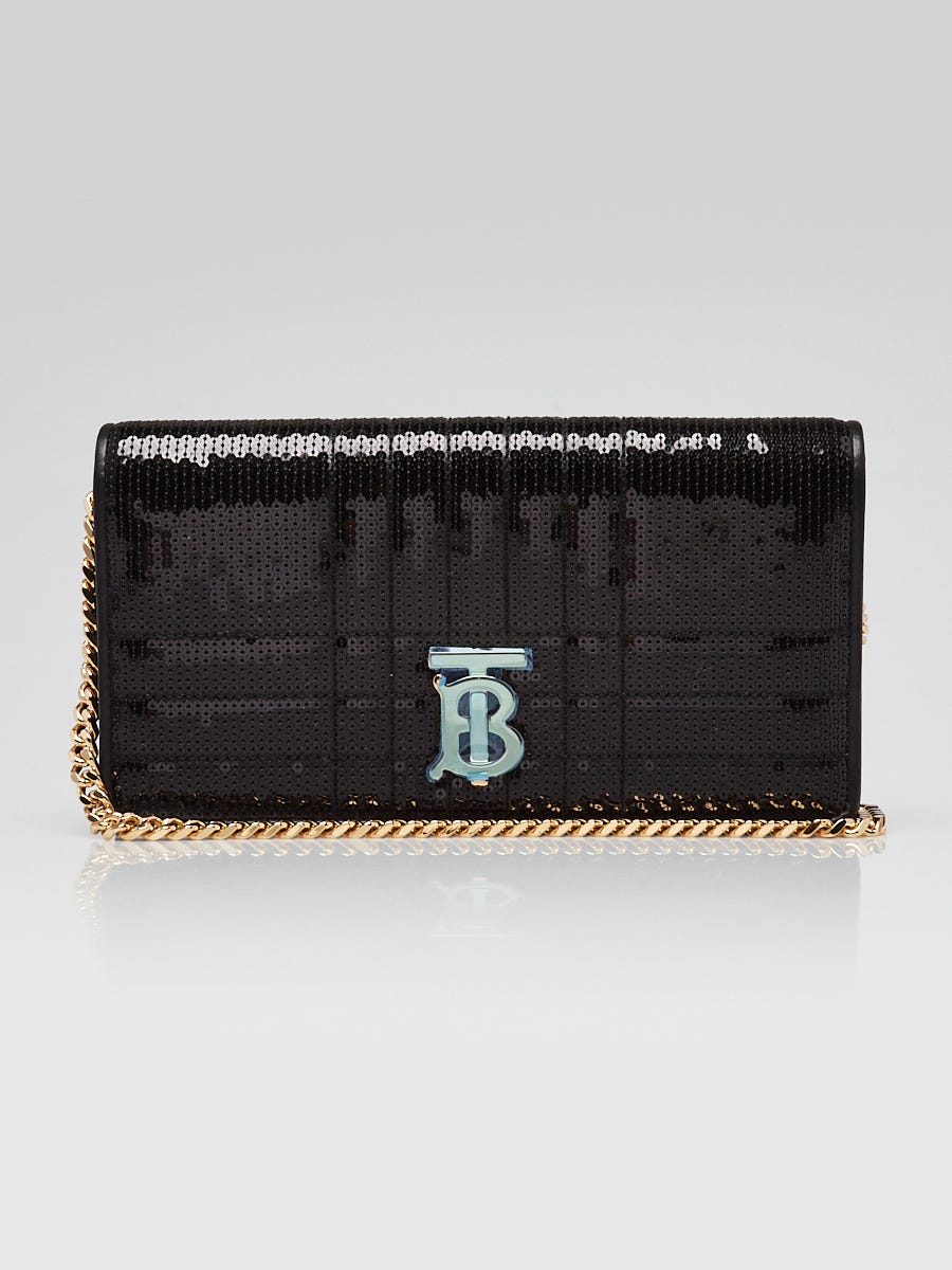 Burberry wallet hotsell with chain