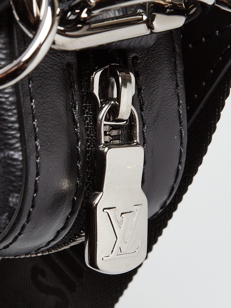 Auth Louis Vuitton Monogram Eclipse Trio Messenger M69443 Men's Shoulder Bag in Silver