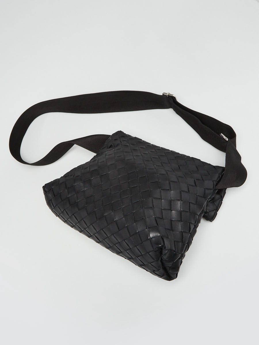 Bottega Veneta Black Intrecciato Woven Nappa Leather Fold