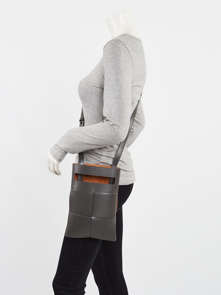 Bottega Veneta Grey Maxi Intrecciato Woven Leather Messenger Bag
