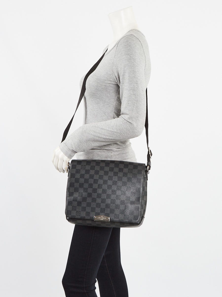 Louis Vuitton Damier Graphite Canvas District GM Bag Louis Vuitton | The  Luxury Closet