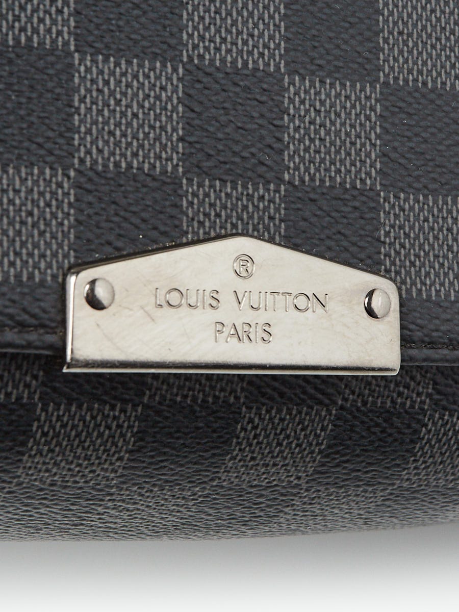 Louis Vuitton Damier Graphite Canvas District PM Bag Louis Vuitton | The  Luxury Closet