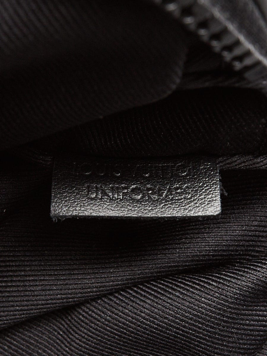 Louis Vuitton Taurillon Monogram Solar Ray Soft Pochette Volga Belt Bag -  Black Waist Bags, Bags - LOU530951