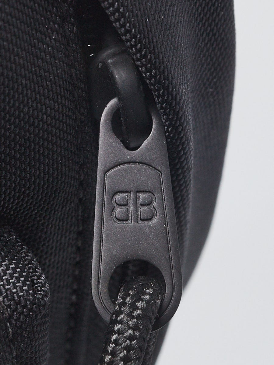 Louis Vuitton 5 Icon Bag Charms, no Dust Cover & Box