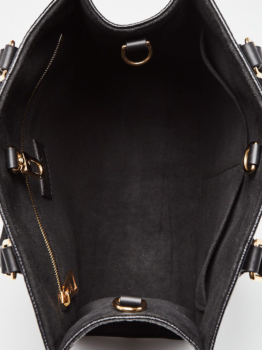 Louis Vuitton Black Monogram Giant Empreinte Leather Onthego PM Tote Bag -  Yoogi's Closet