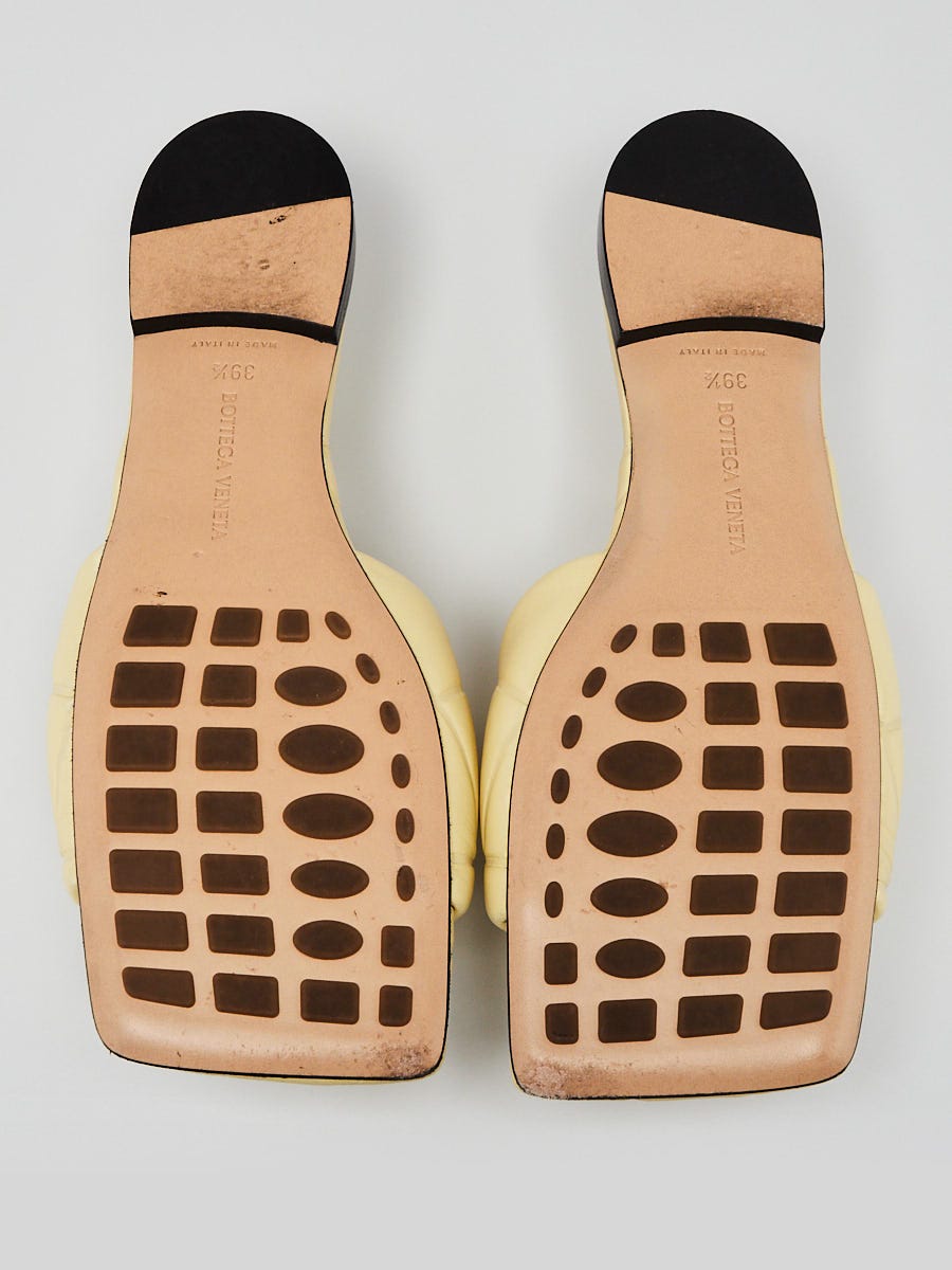 Bottega Veneta Light Yellow Leather The Padded Flat Sandals
