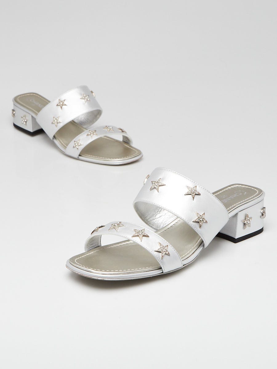 Chanel Silver Leather Crystal Star Open Toe Sandals Size 8.5/39