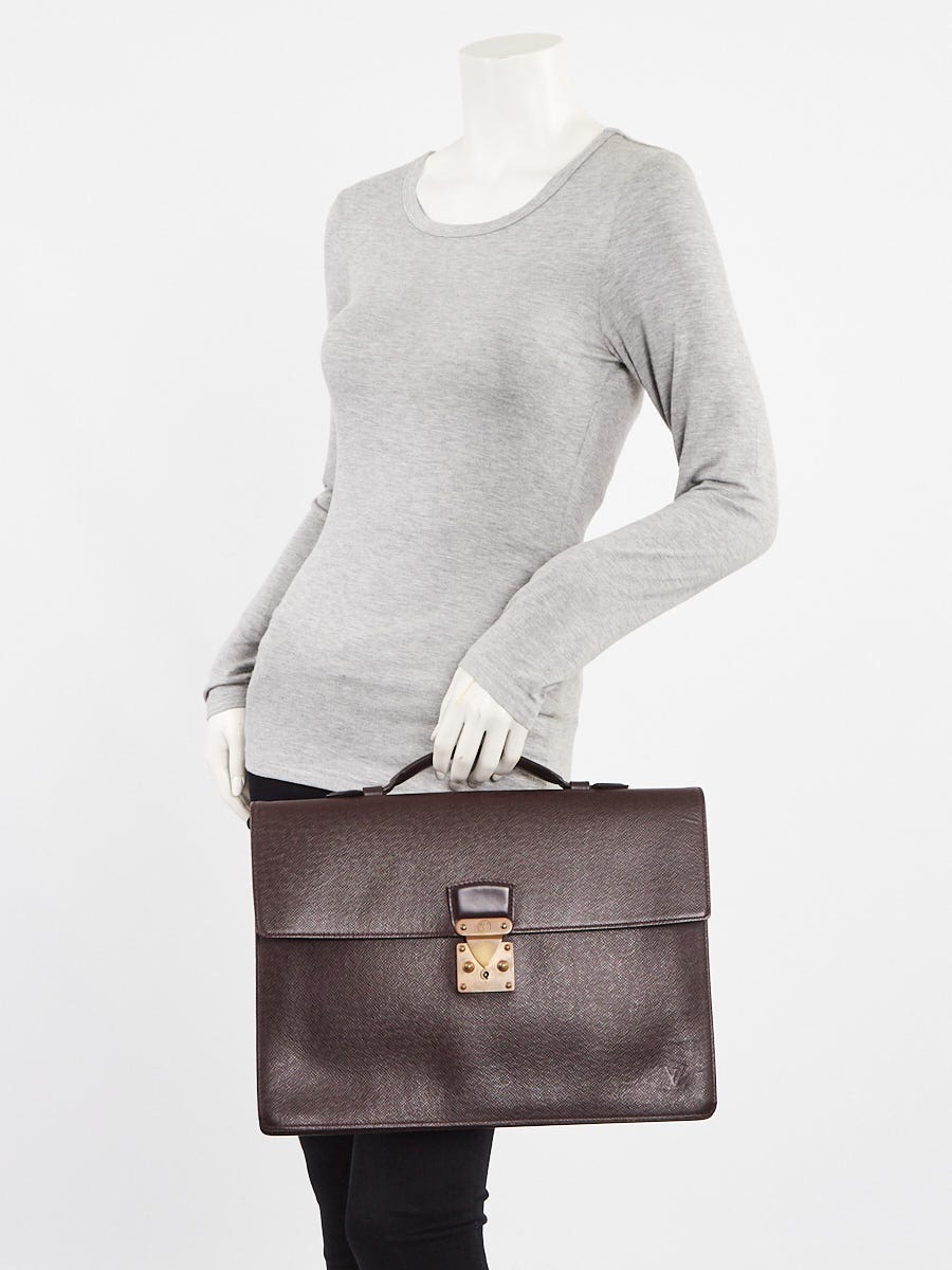 Louis Vuitton バーガンディ ケース Louis Vuitton Burgundy Taiga Leather Kourad Briefcase Bag