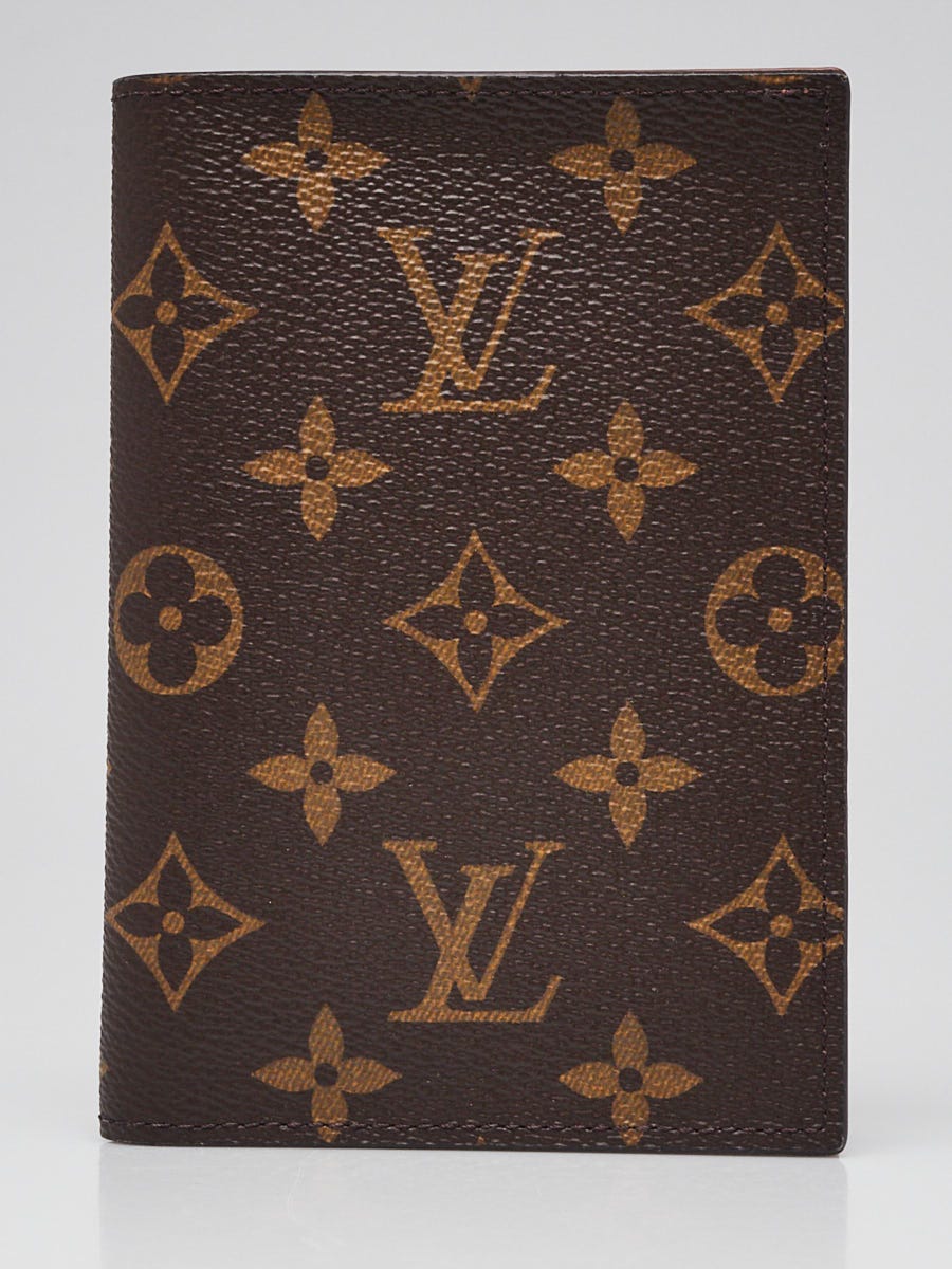 Louis Vuitton Monogram canvas passport holder. Dark brown Cloth ref.174041  - Joli Closet