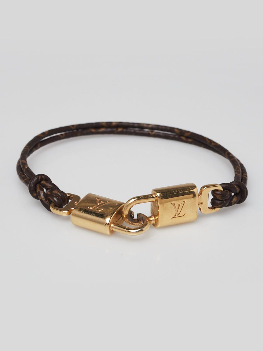 Louis Vuitton LV Monogram Beads Bracelet, Men's Fashion, Watches &  Accessories, Jewelry on Carousell